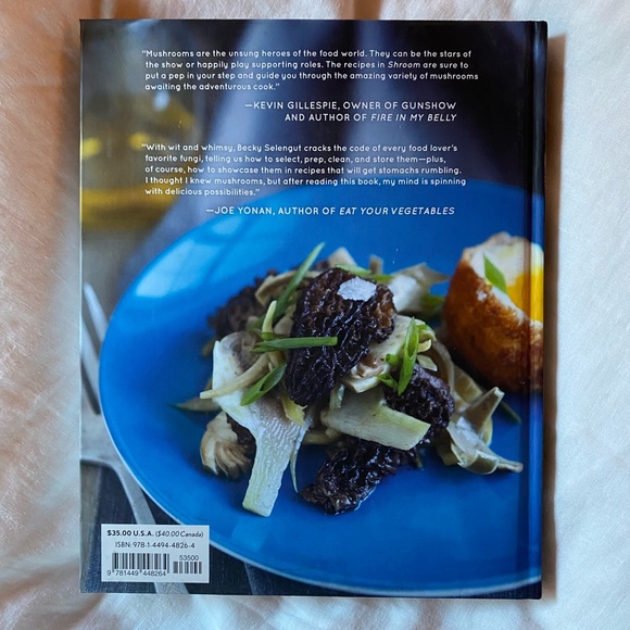 SHROOM Mushroom Foraging Cookbook - Picture 2 of 7